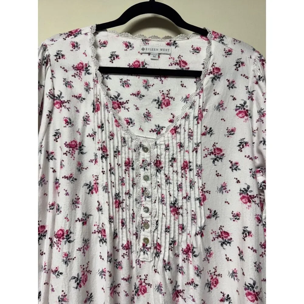 EILEEN WEST Cotton/Rayon Flannel Pintuck Lace Trim Long Sleeve Nightgown, Sz M
